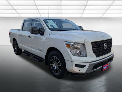 Used 2021 Nissan Titan SV w/ SV Convenience Package