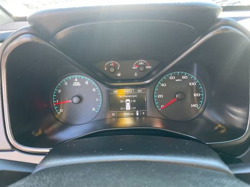 Used 2022 Chevrolet Colorado LT w/ Fleet Safety Package image 18