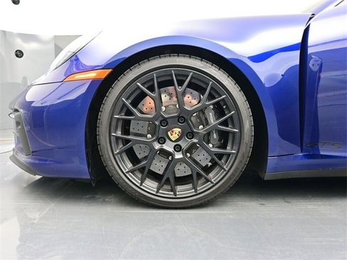 Used 2024 Porsche 911 Carrera GTS image 6