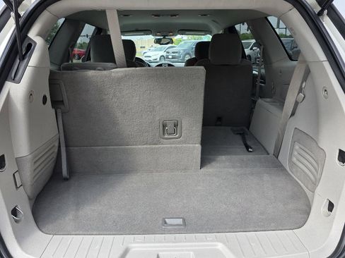 Used 2014 Buick Enclave Convenience FWD image 31