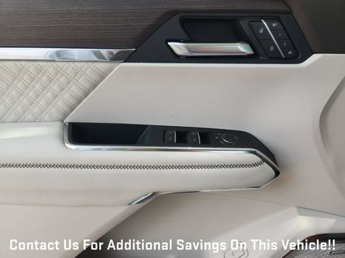 New 2026 GMC Acadia Denali w/ Super Cruise Package FWD image 17