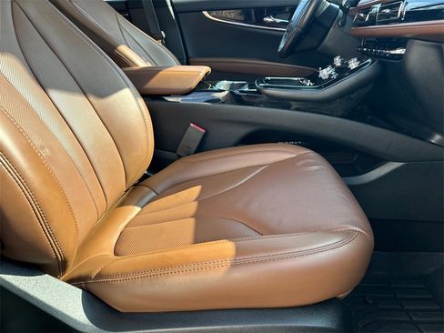 Used 2022 Lincoln Nautilus Reserve image 14