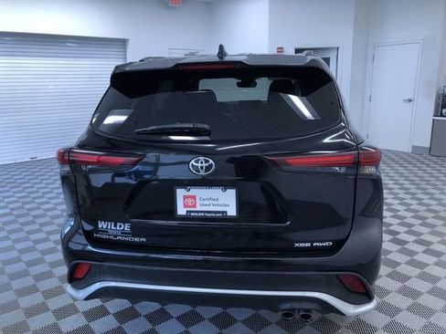 Certified 2025 Toyota Highlander XSE AWD/4WD image 13