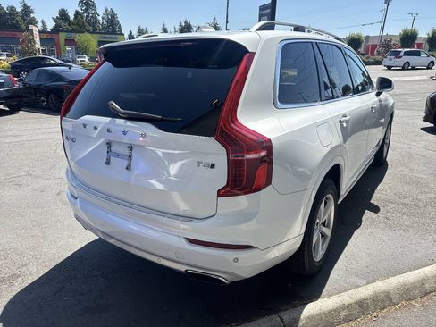 Used 2016 Volvo XC90 T5 Momentum AWD/4WD image 8