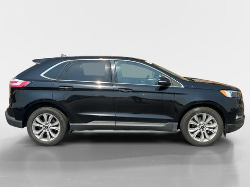Used 2024 Ford Edge Titanium AWD/4WD image 6