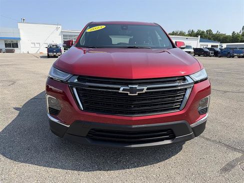 Used 2023 Chevrolet Traverse LT w/ Midnight/Sport Edition AWD/4WD image 2