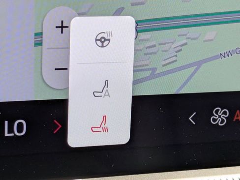 Certified 2026 Ford Explorer Active w/ Active Comfort Package RWD image 23