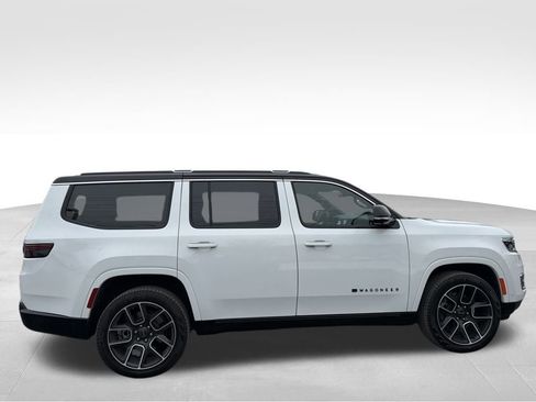 New 2025 Jeep Wagoneer Series III image 7