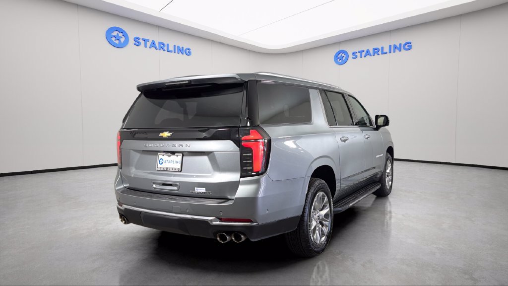 Used 2025 Chevrolet Suburban Premier RWD image 9