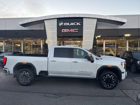 New 2026 GMC Sierra 2500 Denali w/ Denali Reserve Package image 35