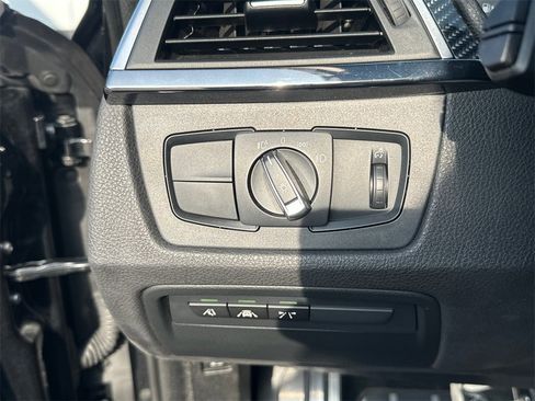 Used 2020 BMW M4 Convertible w/ Executive Package image 8