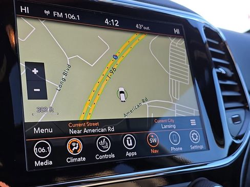 Used 2020 Jeep Grand Cherokee Altitude image 16