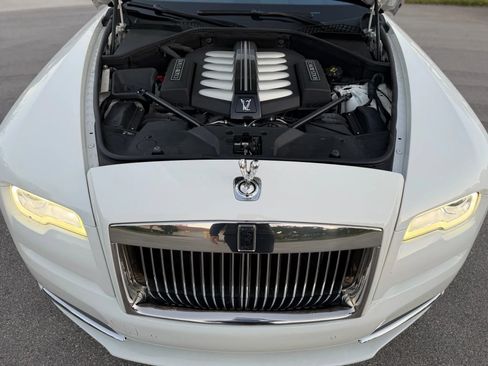 Used 2018 Rolls-Royce Dawn image 25