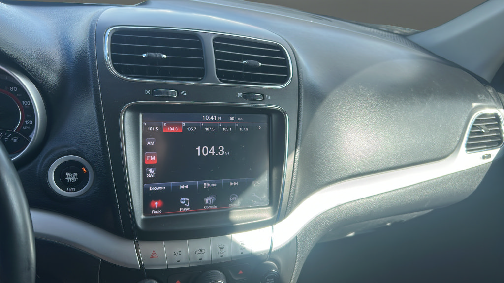 Used 2019 Dodge Journey SE w/ Premium Group FWD image 12