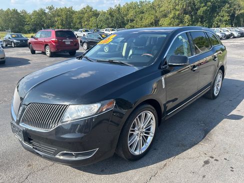 Used 2014 Lincoln MKT AWD w/ Equipment Group 201A image 2