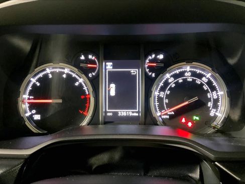 Used 2022 Toyota 4Runner Limited AWD/4WD image 26