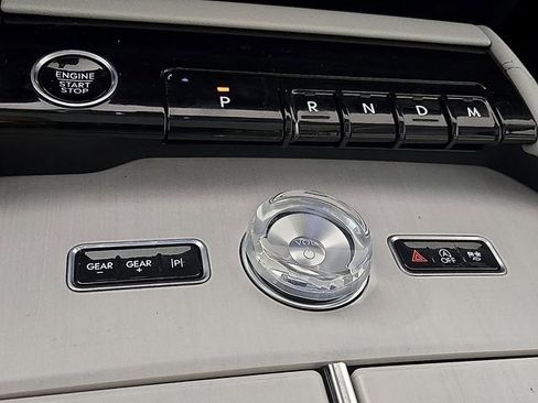 Certified 2025 Lincoln Navigator Reserve AWD/4WD image 27