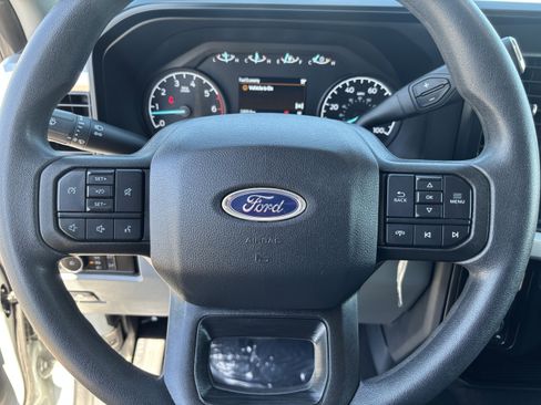 Used 2025 Ford F250 XLT image 30