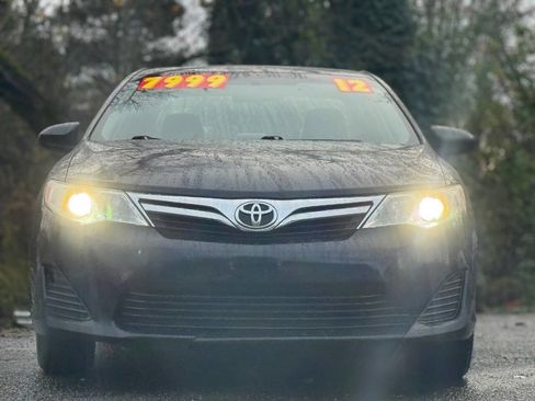 Used 2012 Toyota Camry LE image 2