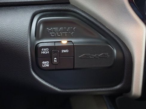 Used 2024 RAM 2500 Laramie w/ Snow Chief Group AWD/4WD image 17