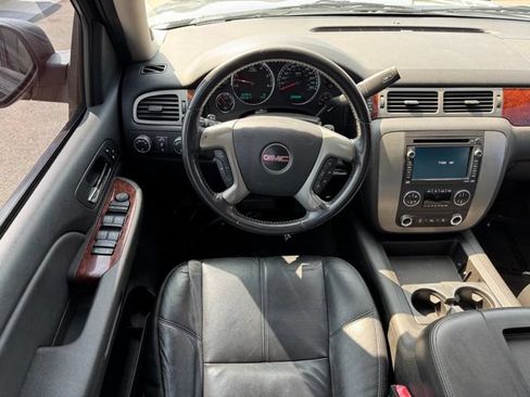 Used 2009 GMC Yukon XL SLT AWD/4WD image 11