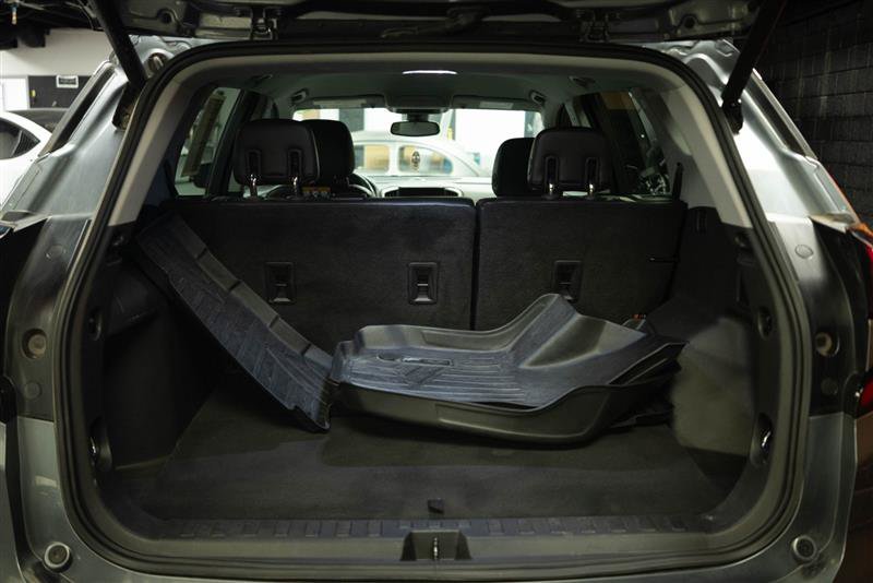 Used 2020 GMC Terrain SLT w/ Preferred Package FWD image 6