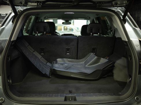 Used 2020 GMC Terrain SLT w/ Preferred Package FWD image 6