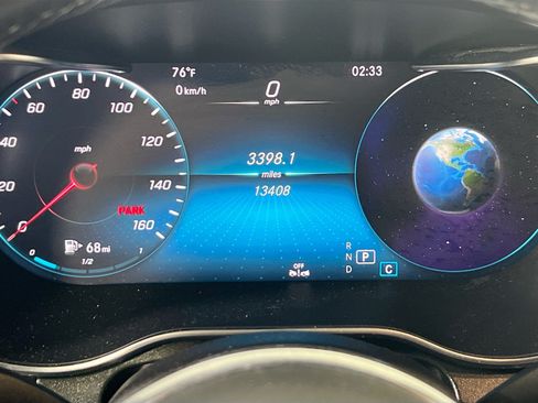 Used 2023 Mercedes-Benz GLC 300 4MATIC Coupe image 12