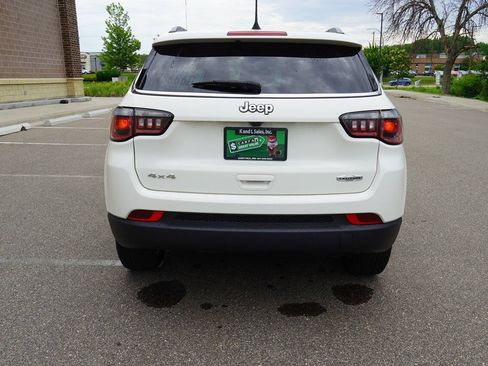 Used 2019 Jeep Compass Latitude AWD/4WD image 24