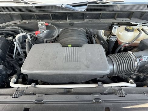 Used 2020 Chevrolet Silverado 1500 LT w/ Convenience Package AWD/4WD image 26