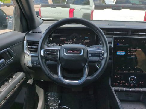 Used 2025 GMC Terrain Elevation AWD/4WD image 15