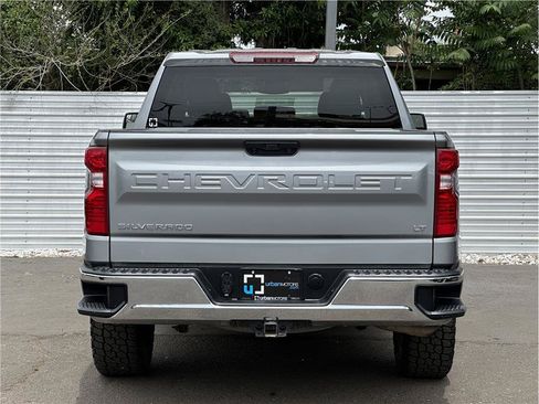 Used 2023 Chevrolet Silverado 1500 LT AWD/4WD image 11