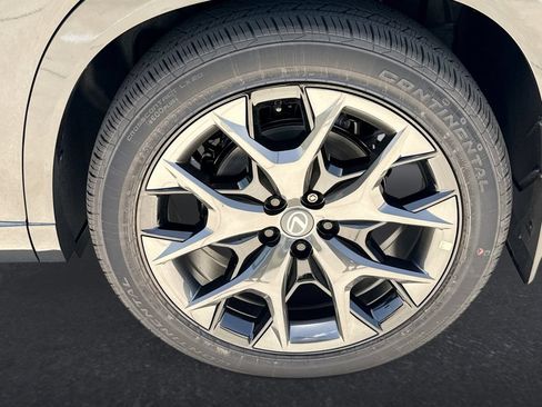 New 2026 Lexus TX 500h AWD image 31