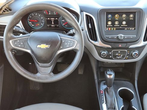 Used 2019 Chevrolet Equinox LS image 25