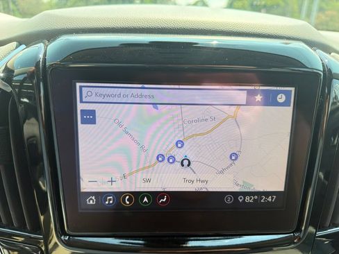 Used 2020 Chevrolet Traverse Premier FWD image 24