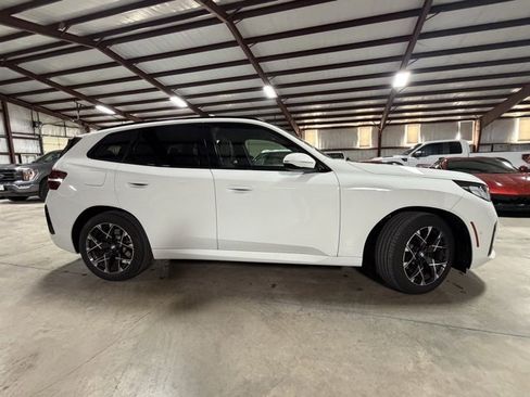 Used 2025 BMW X3 xDrive30i w/ M Sport Package image 5