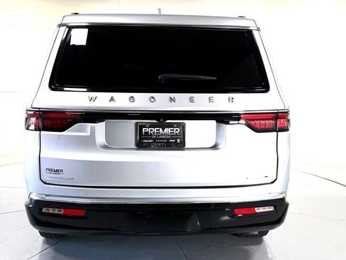 Used 2022 Jeep Wagoneer Series I w/ Convenience Group I AWD/4WD image 5