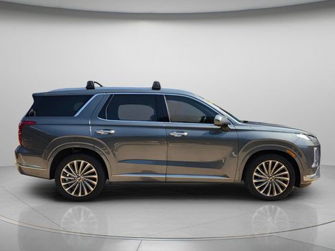Used 2024 Hyundai Palisade Calligraphy FWD image 8