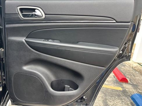 Used 2020 Jeep Grand Cherokee Limited w/ Luxury Group II image 61