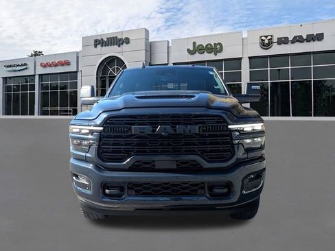 New 2026 RAM 2500 Laramie AWD/4WD image 9