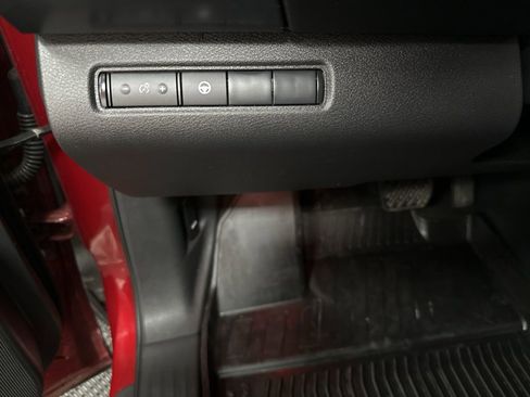 Used 2024 Nissan Pathfinder Rock Creek AWD/4WD image 31