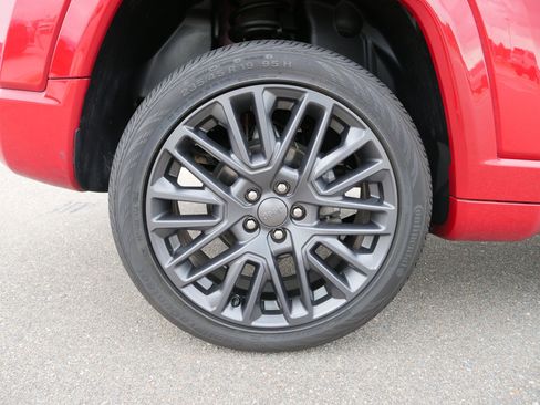 Used 2023 Jeep Compass Limited image 11