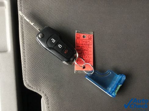 Used 2019 Ford F250 XLT w/ XLT Premium Package image 53