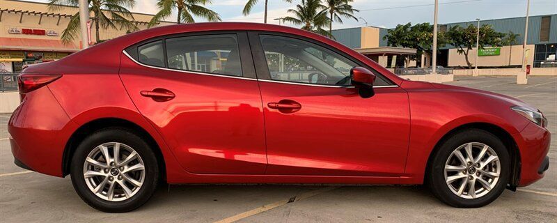 Used 2016 MAZDA MAZDA3 i Touring w/ Popular Equipment Package FWD image 3