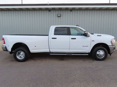 Used 2024 RAM 3500 Big Horn image 2