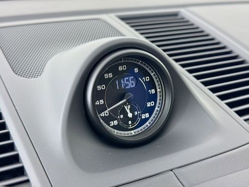 New 2026 Porsche Macan S image 18