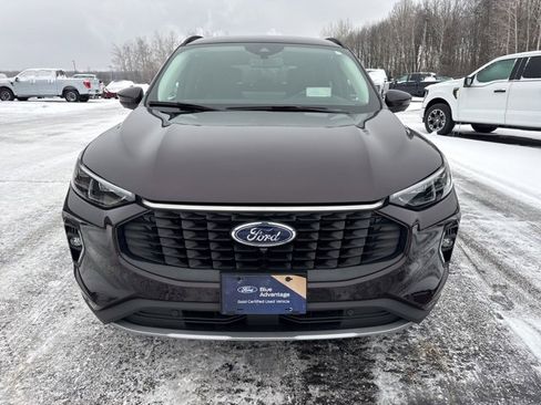 Certified 2023 Ford Escape Platinum w/ Premium Technology Package image 2