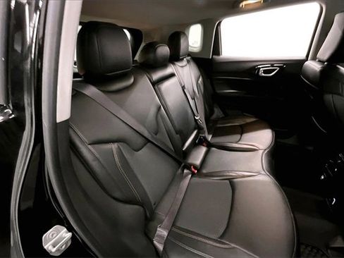 Used 2022 Jeep Compass Trailhawk image 22