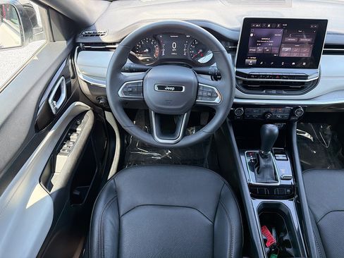 Used 2023 Jeep Compass Limited AWD/4WD image 16