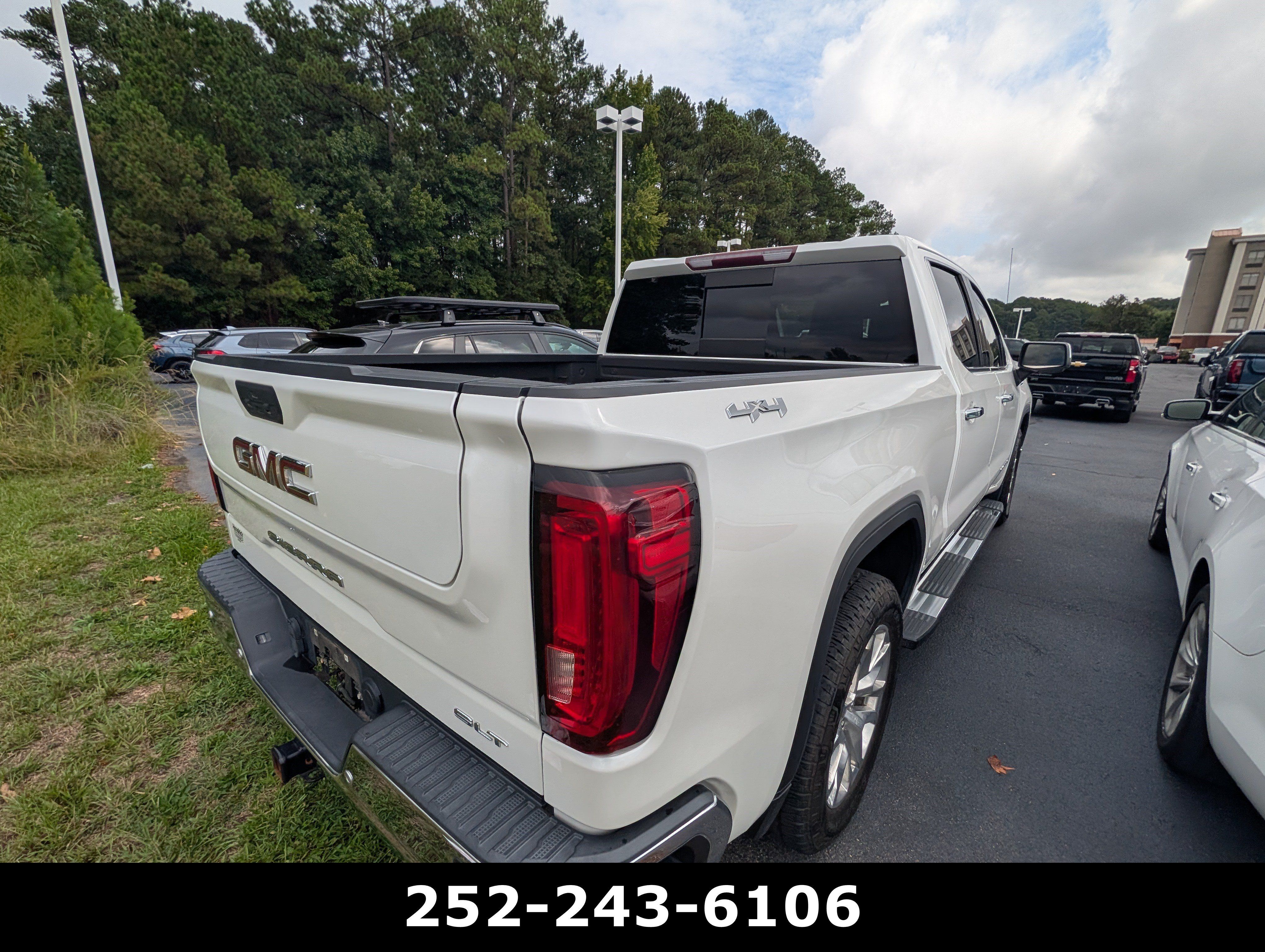 Used 2020 GMC Sierra 1500 SLT w/ SLT Premium Plus Package AWD/4WD image 5